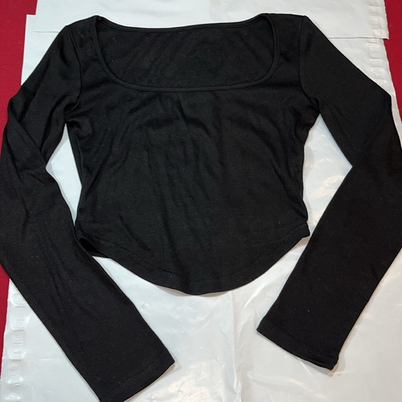 CROP TOP shirts LOT OF TWO WHITE sweetheart neck ribbed black Long sleeves Small - Picture 2 of 13